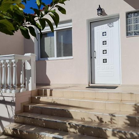 Omorfi Poli 120 Sqm Apartment Nafplion Exteriör bild