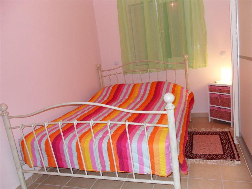 Omorfi Poli 120 Sqm Apartment Nafplion Exteriör bild