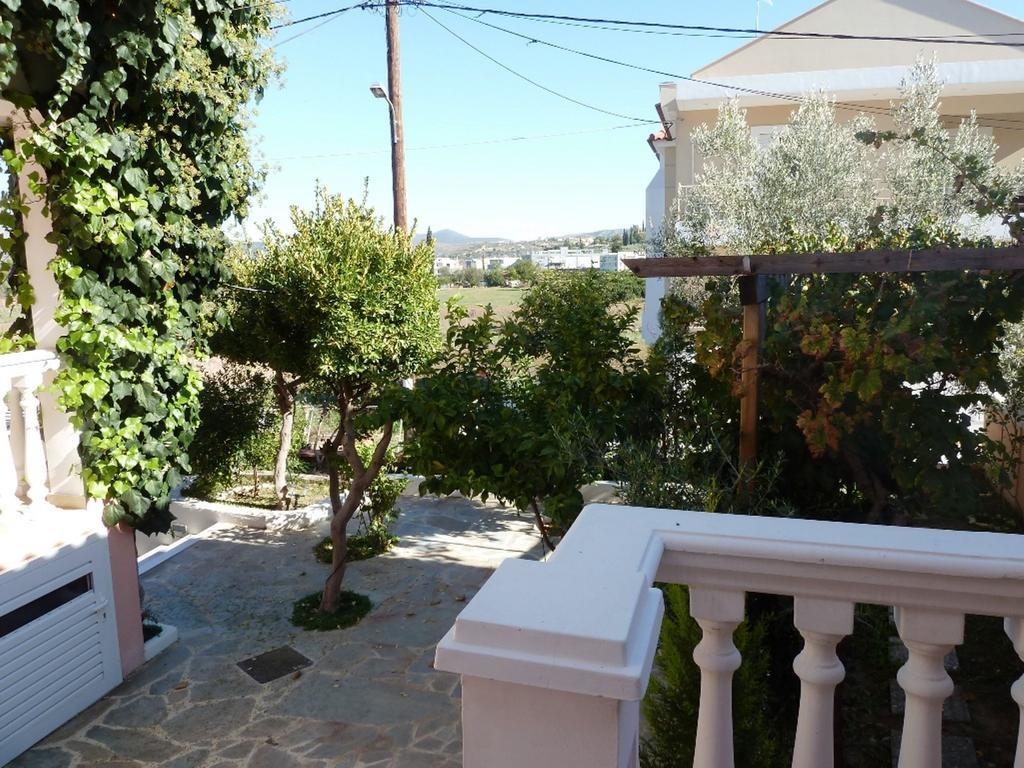 Omorfi Poli 120 Sqm Apartment Nafplion Exteriör bild