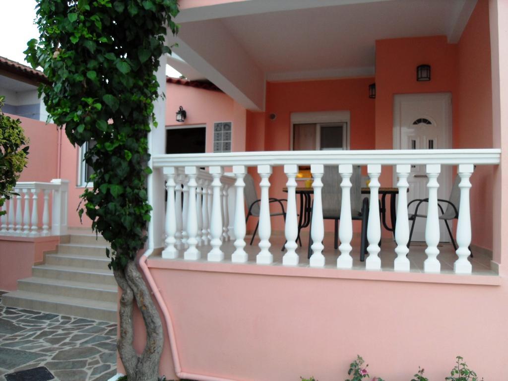 Omorfi Poli 120 Sqm Apartment Nafplion Exteriör bild